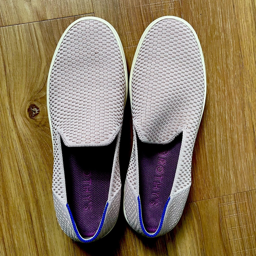 Light pink Rothy’s sneakers